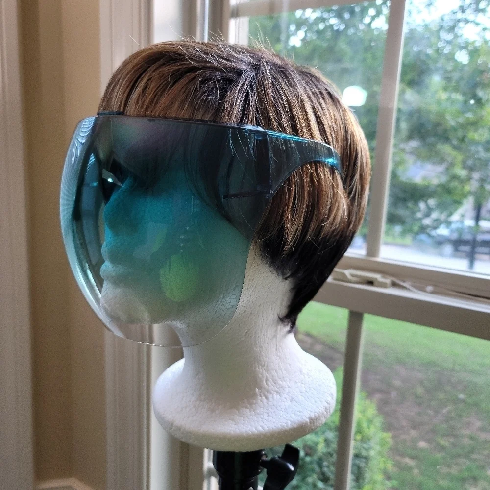 Face mask/shield tinted Blue‎ Ombre